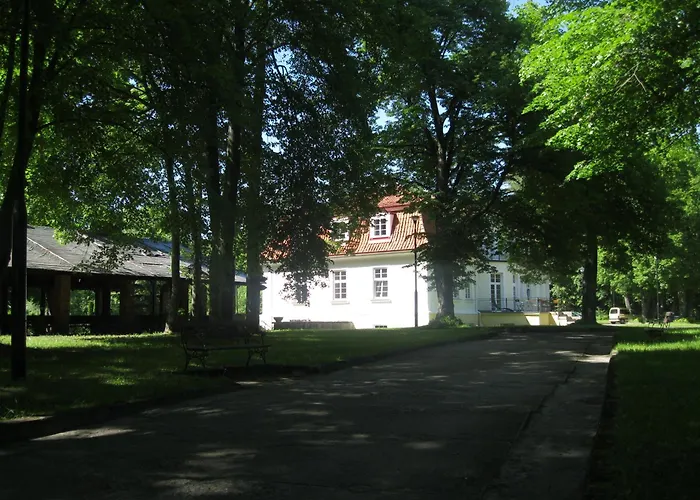 Ksiezycowy Dworek Ii *